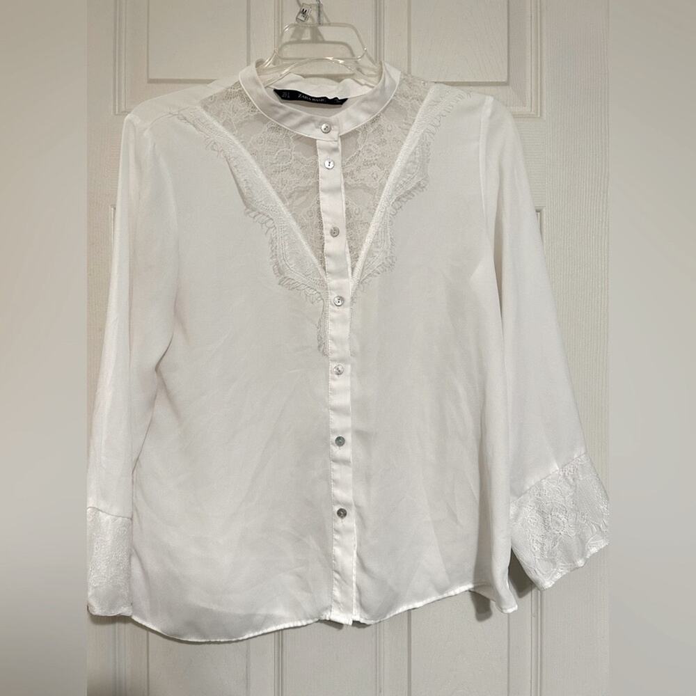 Zara Women’s White Long Sleeve Blouse with Lace trim at the top & sleeves